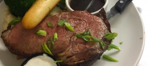 Outer Banks restaurant specials - Saturday - steak dinner