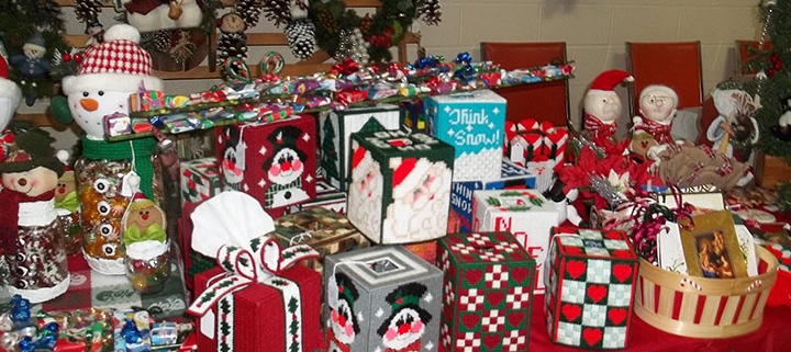 Outer Banks events - holiday craft show - Manns Harbor